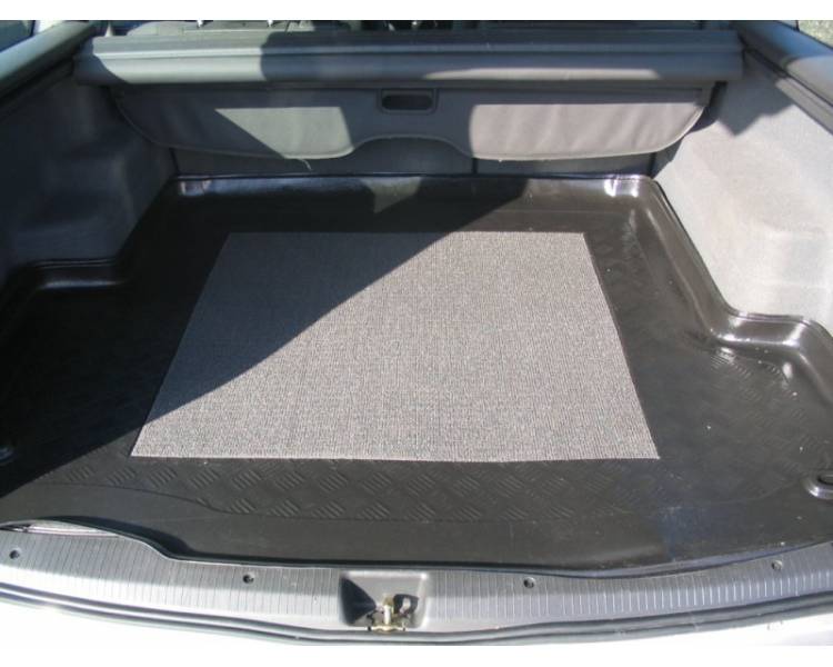 Tapis de coffre voiture pour Opel Omega B Caravan avec CD du coté