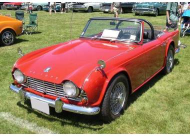 Triumph TR4 from 1961-1965 (only LHD)