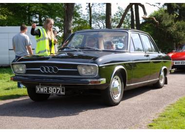 Audi 100 Type C1 limousine from 1968-1976 (only LHD)