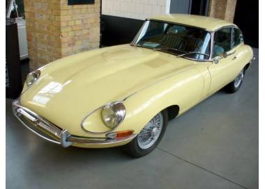 Jaguar E-Type series 1 coupé flat floor 1961 (only LHD)