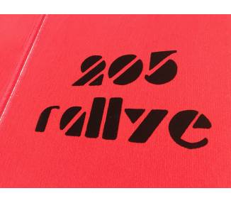 Tapis de sol ROUGES pour 205 RALLYE avec COUTURES ROUGES et LOGOS NOIRS en  position CENTRALE HORIZONTALE