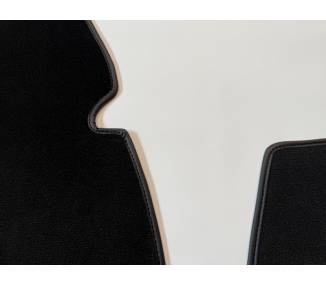 Surtapis pour Ferrari 365 GTB4
